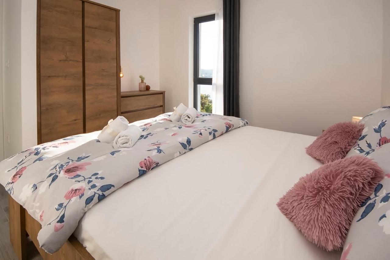 Apartments Suzy Шибеник Экстерьер фото
