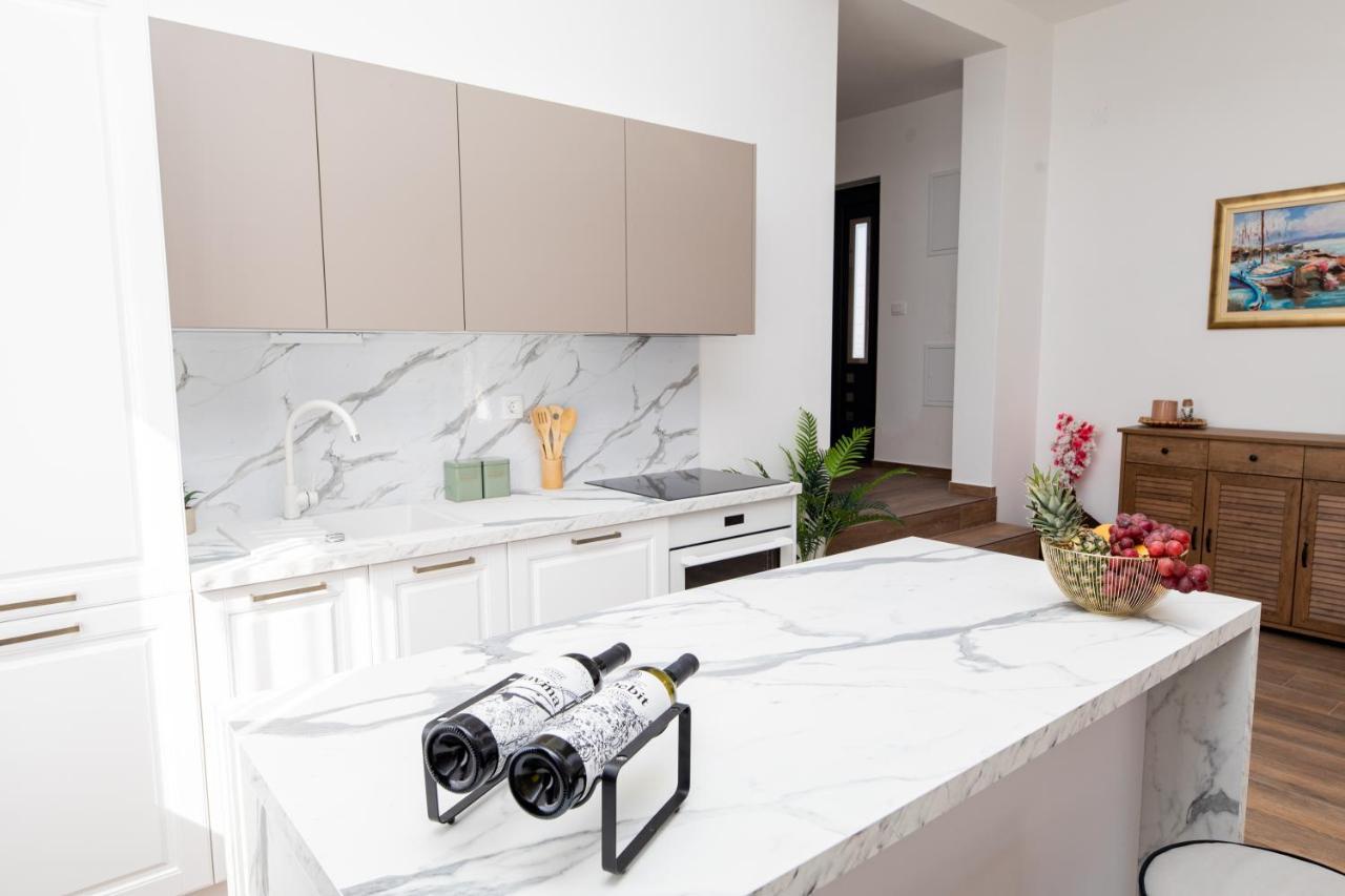 Apartments Suzy Шибеник Экстерьер фото