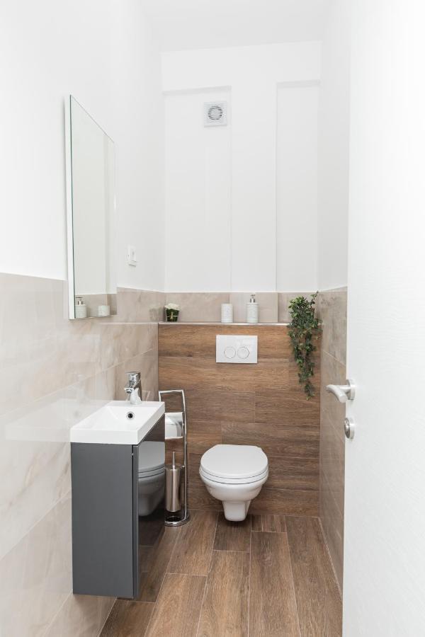 Apartments Suzy Шибеник Экстерьер фото